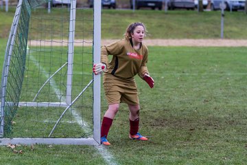Bild 135 - B-Juniorinnen TSV Gnutz o.W. - SV Henstedt Ulzburg II : Ergebnis: ca. 5:0